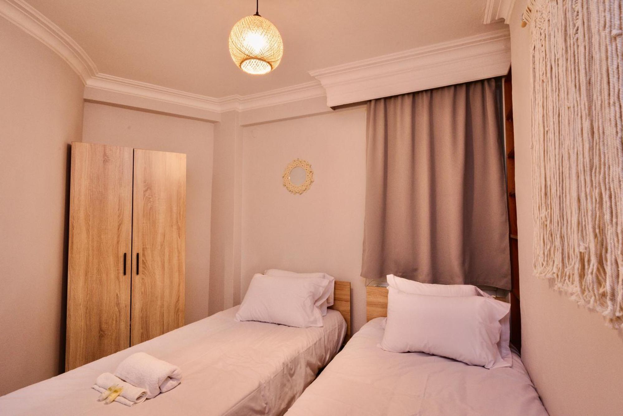 Stylish Apt W Jacuzzi, 5 Min To White Tower เทสซาโลนิกิ ภายนอก รูปภาพ